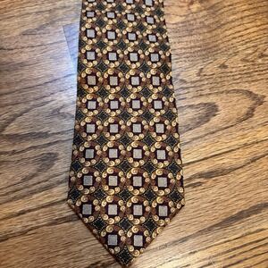 Versini 100% Silk Necktie Made in Italy Brown Gold Geometric Medallion Pattern